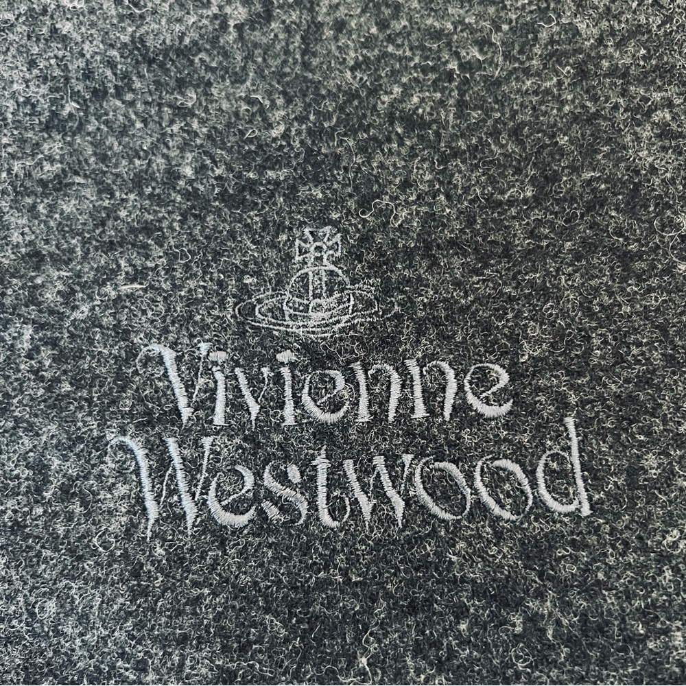 Vivienne Westwood Charcoal Black 100% Wool Unisex Shawl/Wrap Muffler 60” x 12” - Picture 3 of 11
